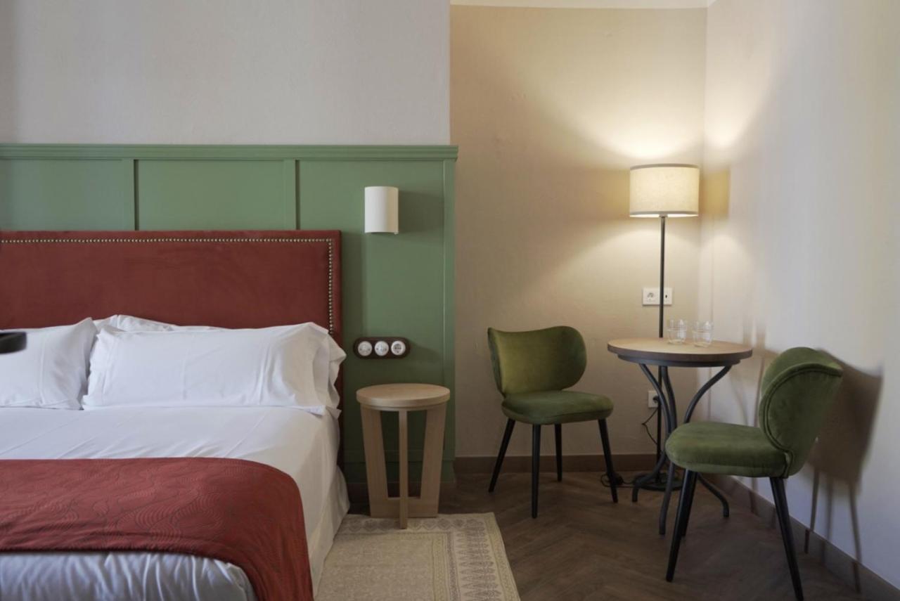 The Honest Hotel & Apartments Севілья Екстер'єр фото