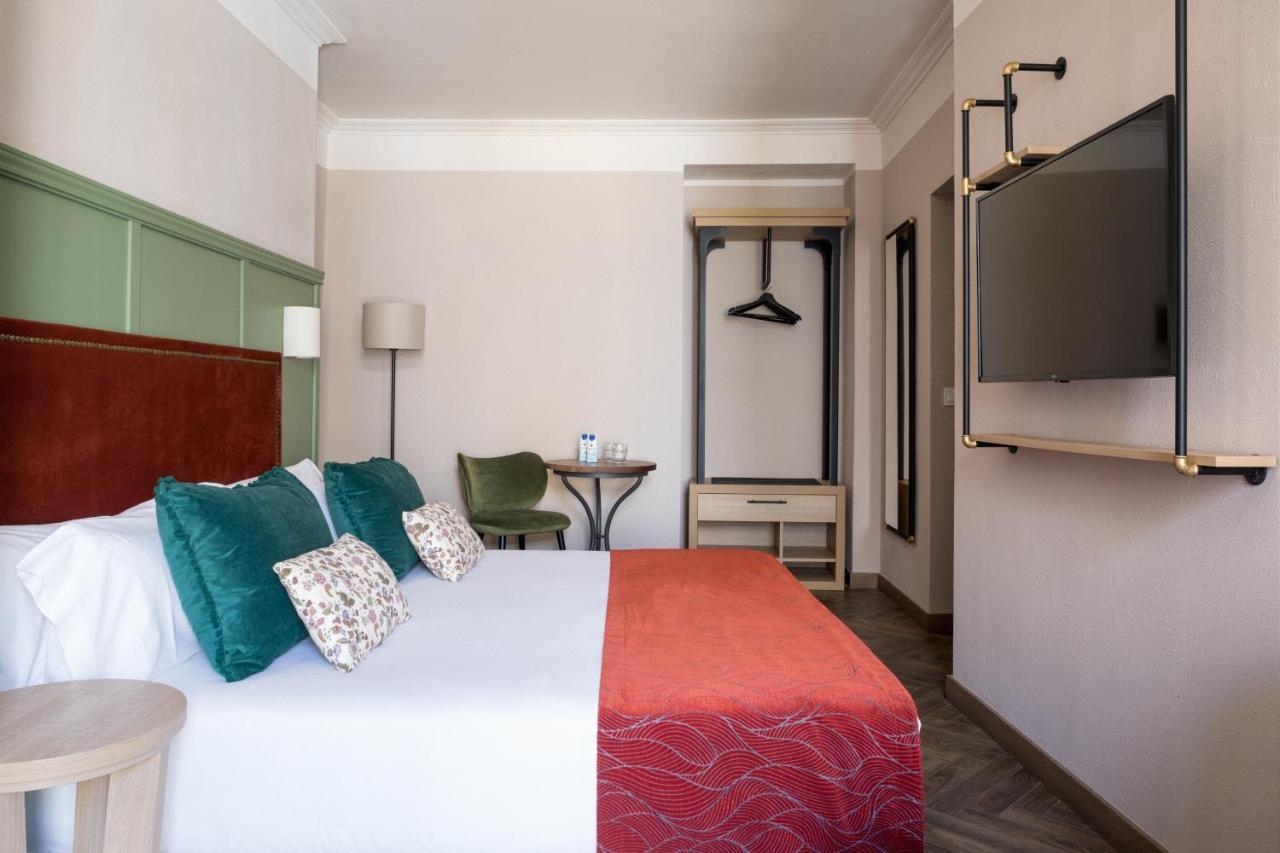 The Honest Hotel & Apartments Севілья Екстер'єр фото