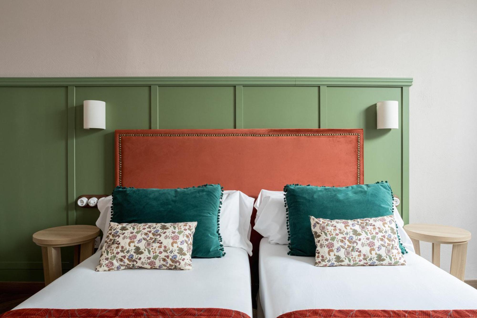 The Honest Hotel & Apartments Севілья Екстер'єр фото