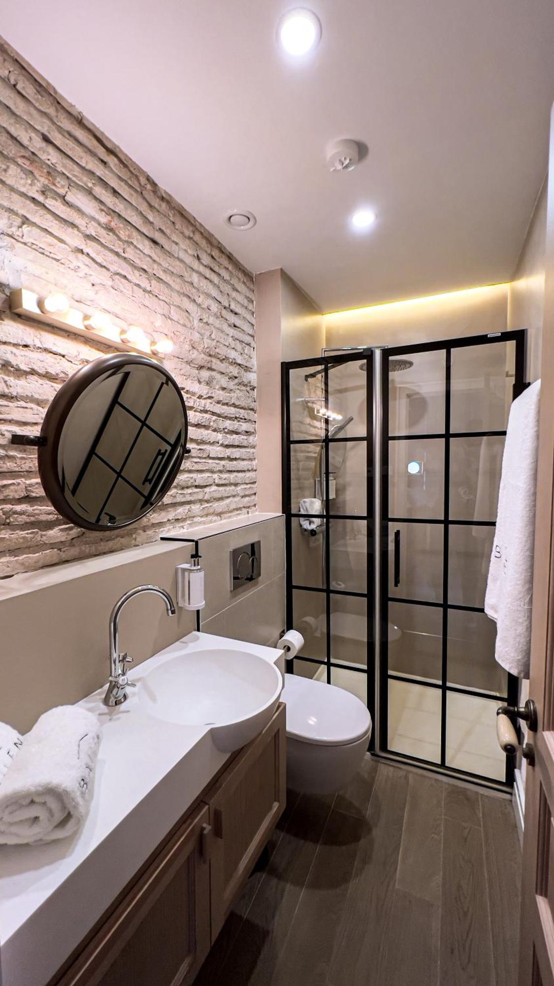 The Honest Hotel & Apartments Севілья Екстер'єр фото